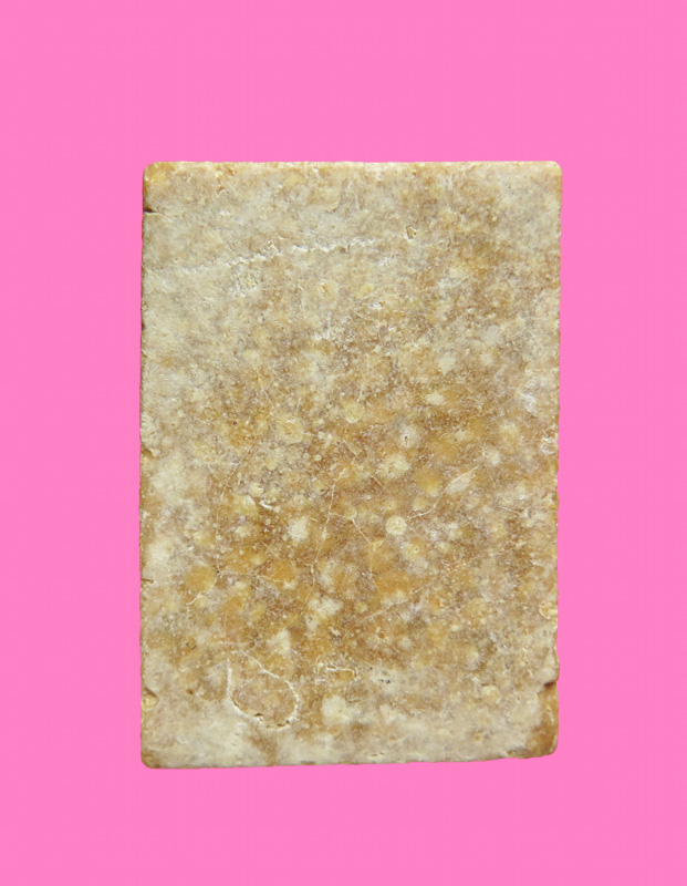 สมเด็จเนื้อผงน้ำมัน สีเข้ม เนื้อสวยๆ