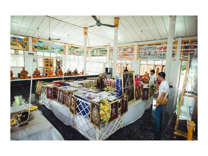 หลวงปู่คีบ ธีรปัญโญ วัดป่าสุทธาวาส จ.นครพนม เจริญพรบน วาระ 9 รอบ