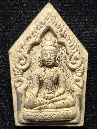 วัดเพชรบุรี จ.สุรินทร์ พระขุนแผน หลวงปู่หงษ์ ตะกรุดคู่ รุ่นเสาร์ 5 เพิ่มทรัพย์ เพิ่มสุข ปี2553