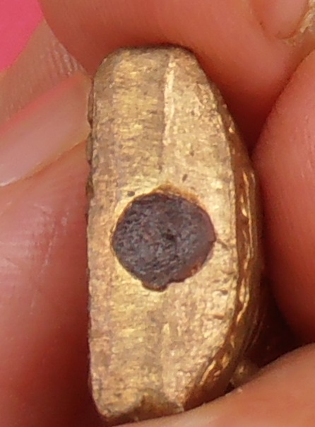 พระรูปเหมือนปั๊มอุดผงหลวงพ่อมี วัดมารวิชัย อยุธยา ปี๒๕๓๖ รุ่นแรก