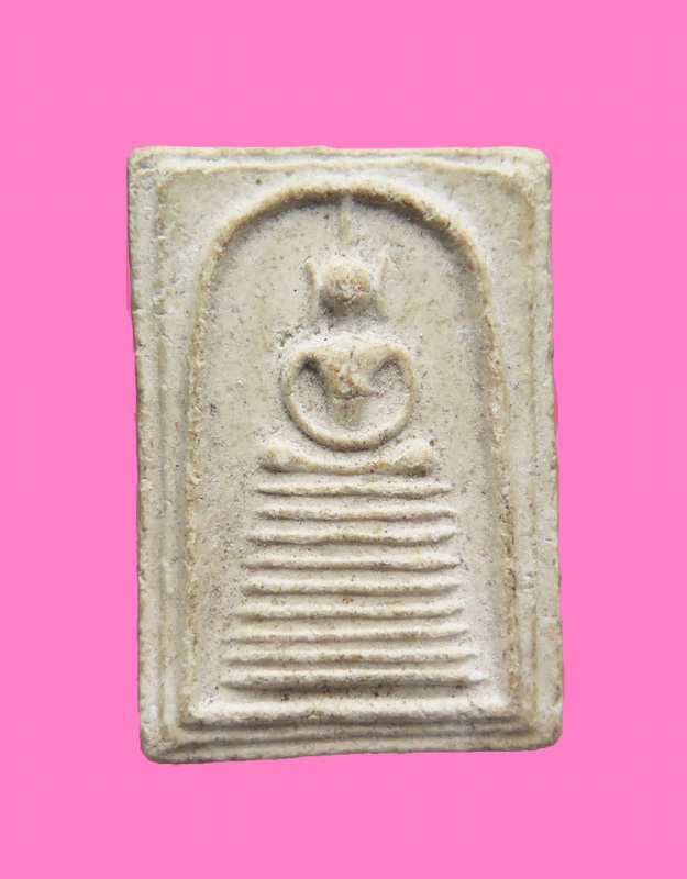 สมเด็จเนื้อผง หลังกดเหรียญหลวงปู่แหวน