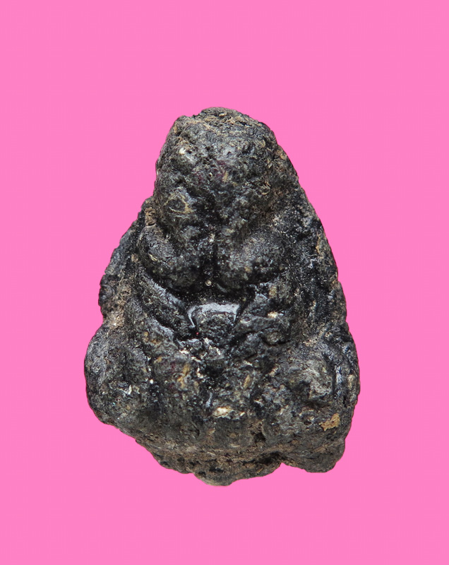 พระปิดตา พิมพ์จักจั่น เนื้อว่าน