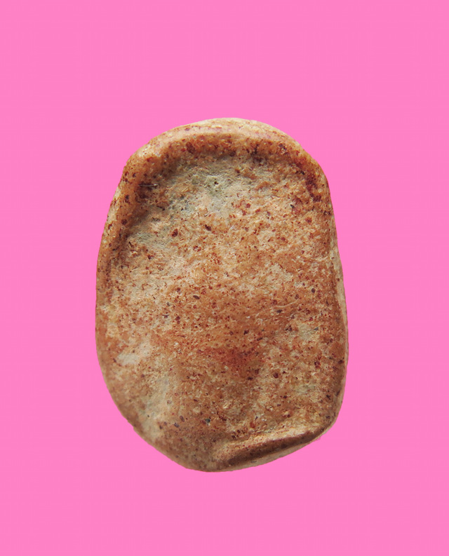 พระเนื้อดิน พิมพ์เม็ดบัว