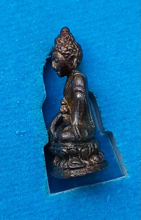 พระชัยวัฒน์ รุ่นบารมีธรรม เจ้าคุณเที่ยง วัดระฆังฯ ปี56