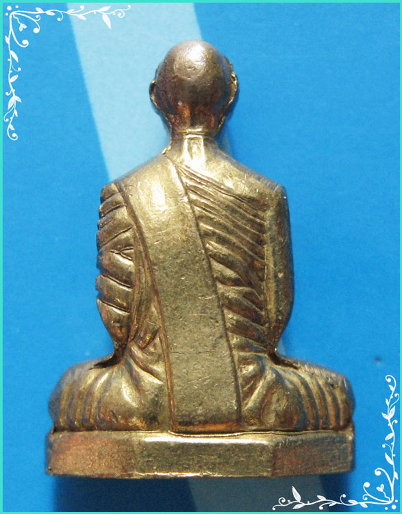 ...ลพ.เดิม วัดหนองโพ พระรูปหล่อปั๊ม พิมพ์ลอยองค์ กะไหล่ทอง รุ่นขึ้นมณฑป ปี 30 มีรอยจาร... - 2