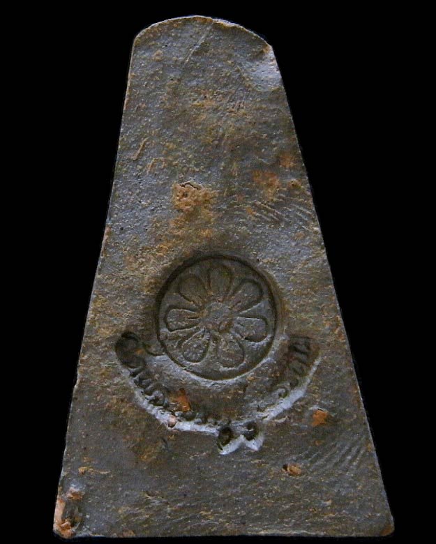 พระผงสุพรรณ ปี 18 ปลุกเสกประเทศอินเดีย เนื้อน้ำตาลเทา (นิยม) พร้อมกล่องเดิม เชิญชมทุกมุมครับ - 2