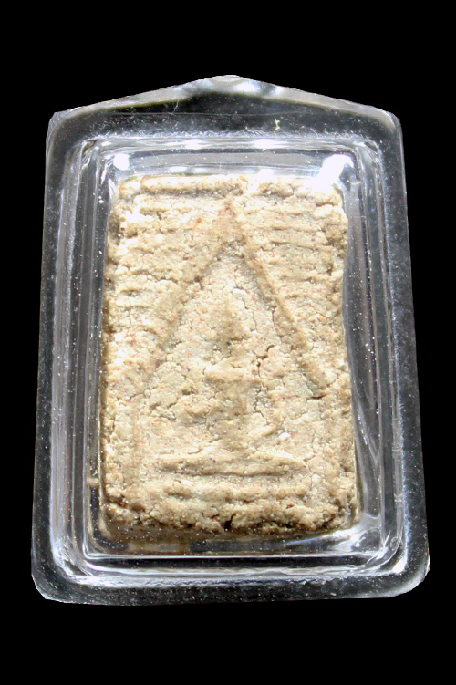 พระเนื้อผงรุ่นสาม พิมพ์ผงของขวัญ หลวงปู่สุข ธัมมโชโต วัดโพธิ์ทรายทอง บุรีรัมย์ - 1