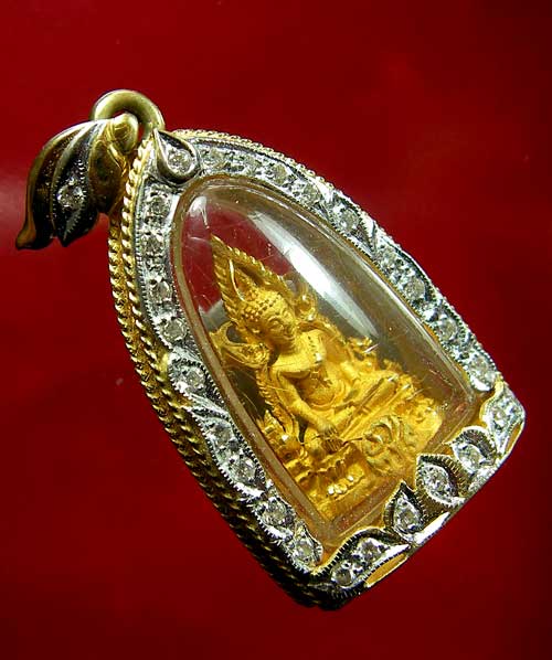 พระพุทธชินราช ( ภปร ) เนื้อทองคำ  - 2