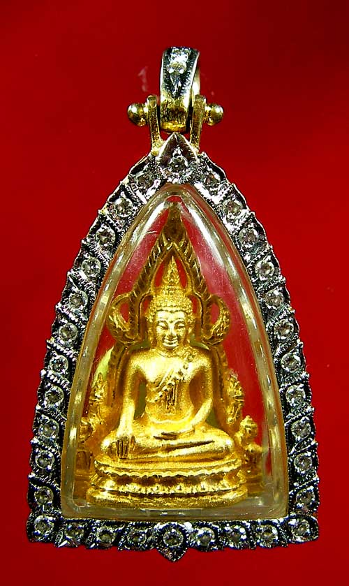 พระะพุทธชินราช เนื้อทองคำ พร้อมกรอบทองฝังเพชร - 1