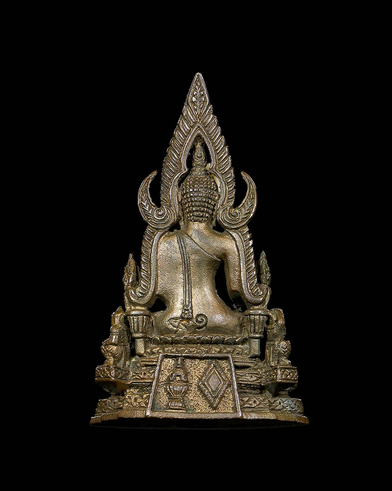พระกริ่งพระพุทธชินราช ภปร. เนื้อนวโลหะ พิมพ์ใหญ่ รุ่นปฏิสังขรณ์ ปี30 - 2