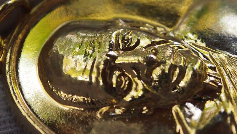 เหรียญรุ่นแรกหลวงพ่ออิ้น ปภากโร วัดรัชราษฏร์พัฒนา(ทับใหม่) สุราษฎร์ธานี เนื้อทองแดงกะไหล่ทองเดิมๆ 2 - 3
