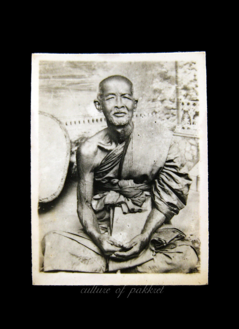 รูปถ่ายหลวงพ่อน้อย วัดเก้าชั่ง จ.สิงห์บุรี (423) - 3