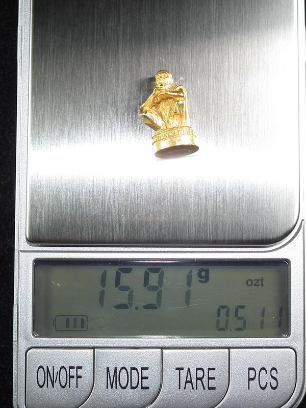 รูปเหมือนเอกลักษณ์ รุ่นค้ำคูณพูนสุข ปี36 เนื้อทองคำ พร้อมกล่อง - 5