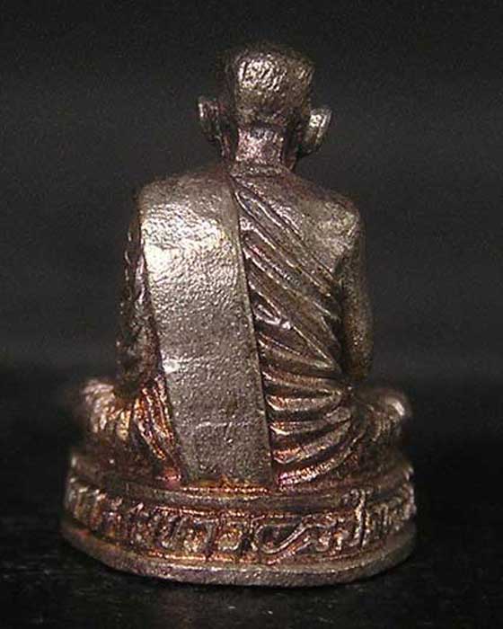 รูปเหมือนเนื้อเงิน รุ่นแรก อ.นอง วัดทรายขาว ปี 35 - 2