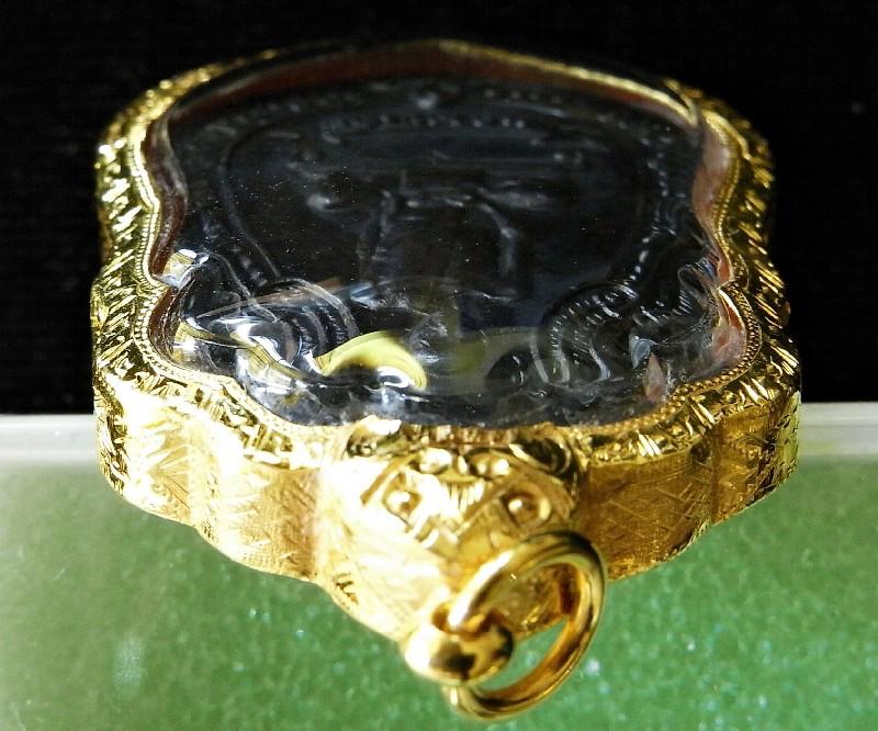หลวงปู่โต๊ะ วัดประดู่ฉิมพลี ปี 18 เลี่ยมทอง พร้อมบัตรรับรองฯ เหรียญเสมาหลังพัดยศ สวยกริบ เชิญชมครับ - 4