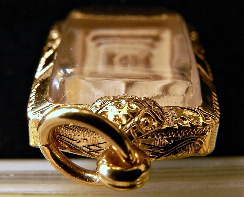 หลวงปู่ทิม วัดละหารไร่ ปี 15 เลี่ยมทอง พร้อมบัตรรับรองฯ สมเด็จ หลังยันต์เฑาะว์ สวยกริบ เชิญชมครับ - 4