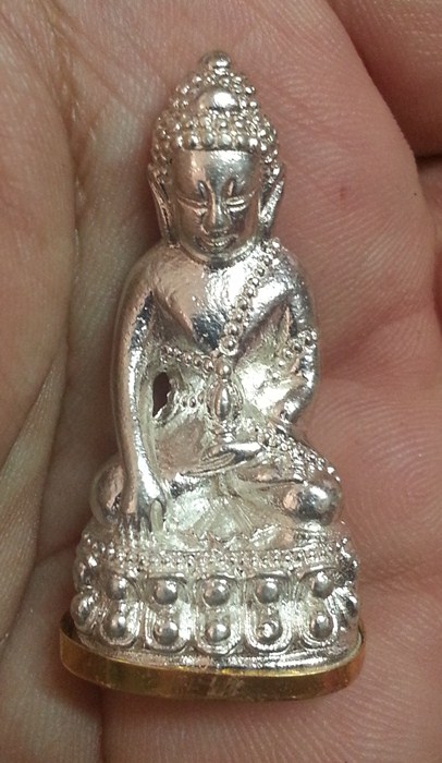 +++ กริ่งแสนตำลึง หลวงปู่แผ้ว ปวโร +++ เนื้อเงินก้นทองคำ - 1
