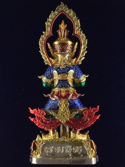 เท้าเวสสุวรรณหลวงพ่อหวั่นวัดครองคูณ - 4