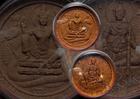 จตุคามรามเทพเนื้อผงยาจินดามณีหลังเท้าเวสสุวรรณฝังพระธาตุ - 3
