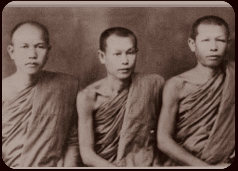 เหรียญพระอาจารย์มหาปิ่น วัดป่าศรัทธารวม ปีพศ.๒๕๑๘ รุ่นแรก รุ่นเดียว พระอาจารย์ฝั้น อาจาโร อธิฐานจิต - 3