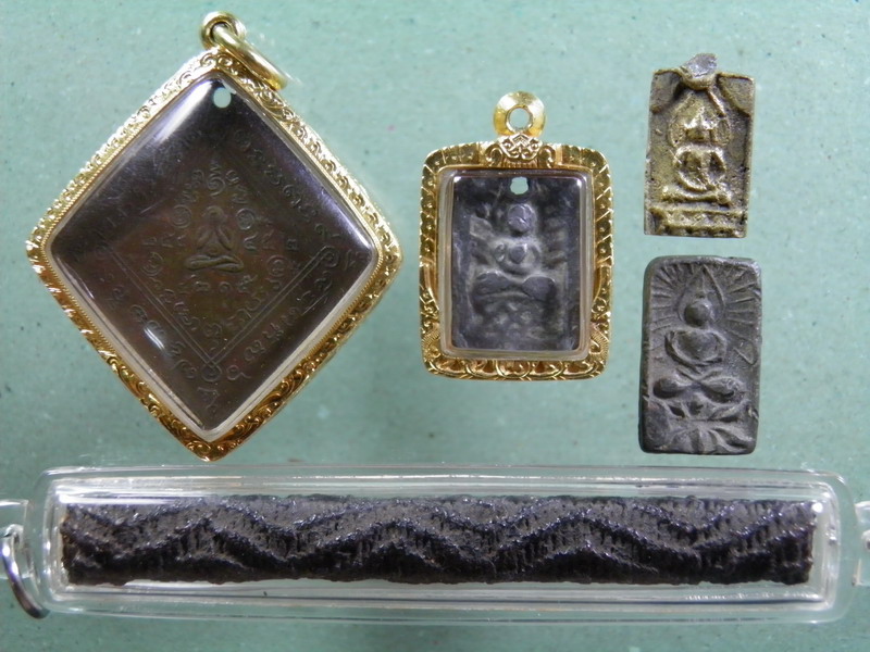 หลวงปู่ศุข สี่เหลี่ยมประภามณฑล พิมพ์บัวขีด - 4