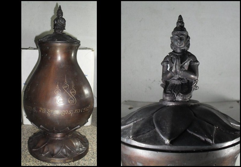 บาตรน้ำมนต์ พิธีใหญ่ วัดพระธาตุดอยกู่ จ.เชียงใหม่ กว้าง9นิ้ว สูง19นิ้ว สร้างจำนวนน้อย - 1