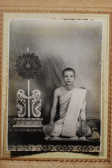 รูปถ่ายข้างพัดยศ พระครูเมธีธรรมโฆสิต (พระมหาจอม) - 1
