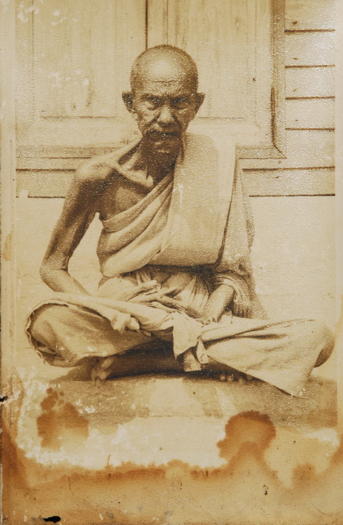 หลวงพ่อพรหมสร (รอด) - 1