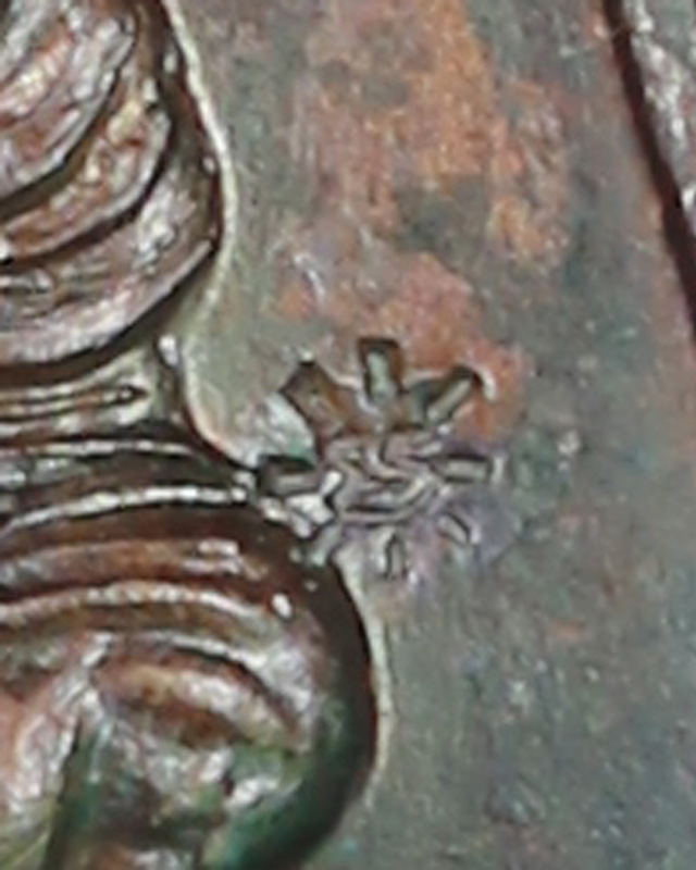 เหรียญอาร์ม พระนารายณ์ทรงครุฑ หลวงปู่หมุน ฐิตสีโล รุ่นเจริญลาภ เนื้อทองแดง โค้ด มะ ปี๒๕๔๒(๓๓) - 3