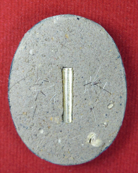 ล็อกเก็ต นั่งสมาธิเต็มองค์ หลวงปู่เกลี้ยง เตชธมฺโม รุ่น เจริญบารมี ๙๙ ปี ๒๕๔๙ (๑) - 2