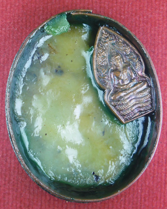 ตลับสีผึ้ง หลังพรหมสี่หน้า หลวงปู่หมุน รุ่น เสาร์ ๕ บูชาครู หมายเลข๑๙๔๘ พร้อมกล่อง ปี ๒๕๔๓(๒) - 3