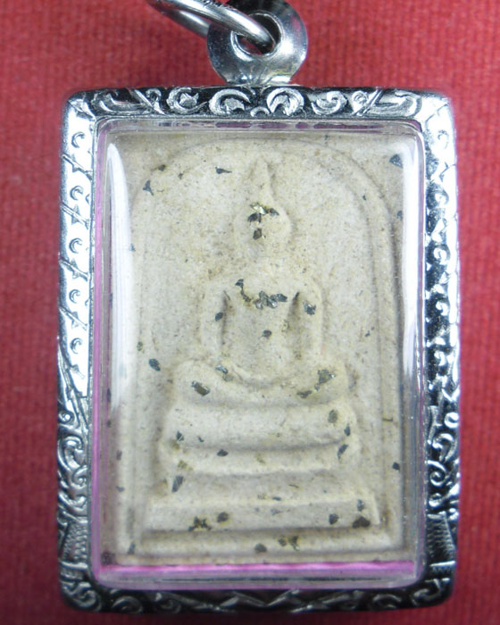 พระสมเด็จโนนผึ้ง หลวงปู่หมุน ฐิตสีโล เนื้อผงพุทธคุณ ๑๐๘ แก่ข้าวจ้าวฝังพลอยเสก พิมพ์ใหญ่  ปี ๒๕๔๐(๒๐) - 4