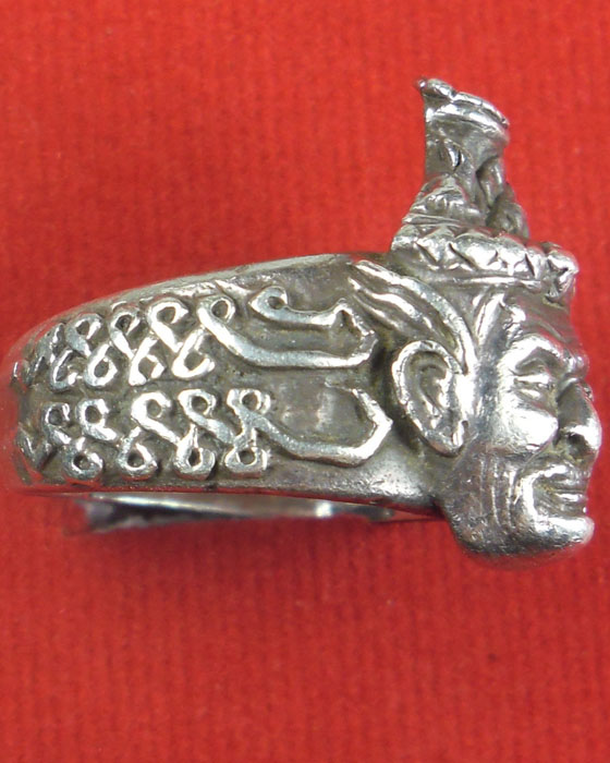 แหวนพ่อครูฤาษีจินดามณี หลวงปู่หมุน รุ่นพิธีไหว้ครูฯ เนื้อเงิน ขนาด๑.๘ เซนติเมตร เลขสวยสุด๒๓๔ ปี๔๔(๔) - 2