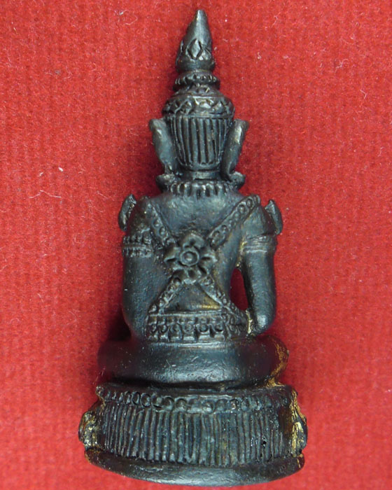 พระกริ่งพระแก้วมรกตรุ่นแรก หลวงปู่หมุน วัดบ้านจาน เนื้อทองเหลือง มีกล่องเดิมพร้อมบัตรรับรองปี๒๕๔๓(๑) - 2