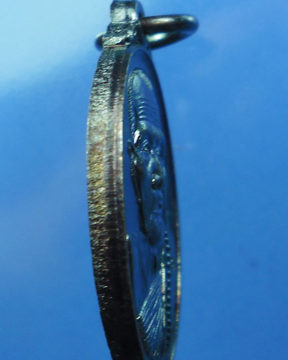 เหรียญเล็กพิมพ์หน้าใหญ่ หลวงปู่หมุน ฐิตสีโล วัดบ้านจาน ตอกโค๊ต พร้อมบัตรรับรอง เว็บจี ปี ๒๕๔๓(๓๑) - 4