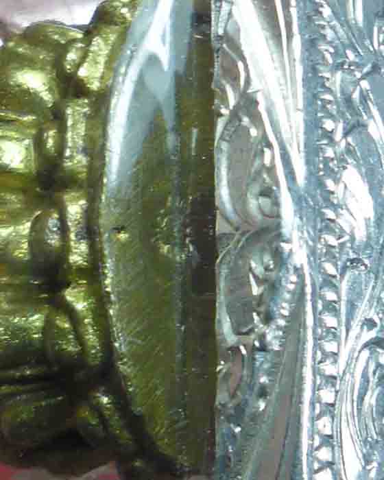 พระกริ่งสัมฤทธิ์ผล หลวงปู่หมุน ฐิตสีโล รุ่น เสาร์ ๕ มหาเศรษฐี เนื้อทองทิพย์ พร้อมเลี่ยมเงิน ปี ๒๕๔๓( - 3