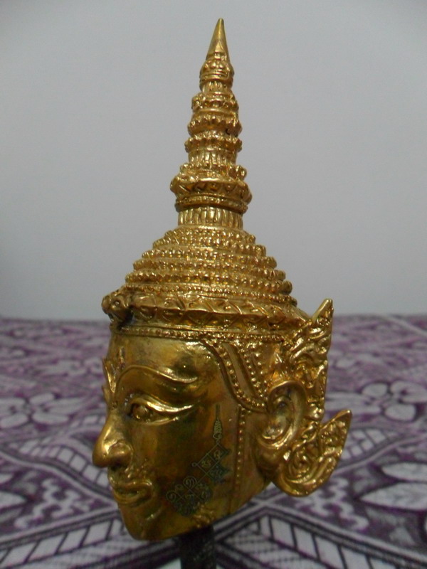 เศียรพระลักษณ์หน้าทอง ชุบทองไมครอน ขนาดตั้งบูชาหน้ารถ หลวงปู่กาหลง เขี้ยวแก้ว ปี 51 - 3