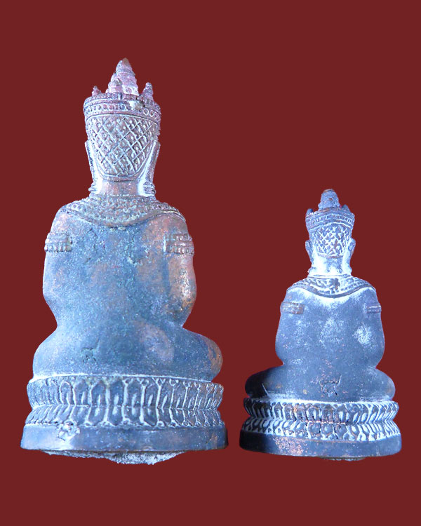 พระกริ่งจักรพรรดิ์ ๙ ยอด หลวงปู่ญาท่านคำบุ วัดกุดชมภู อุบลราชธานี หมายเลข ๙ - 2
