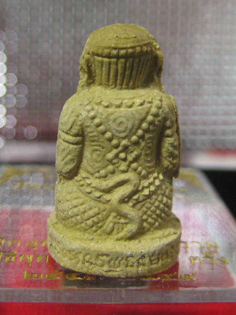 (13) หนุมานชมภูนุช รุ่นพระเจ้าห้าพระองค์ เนื้อผงว่าน108 ปลุกเสก 5 พิธี ตั้งแต่ปี 2543-2544 - 2