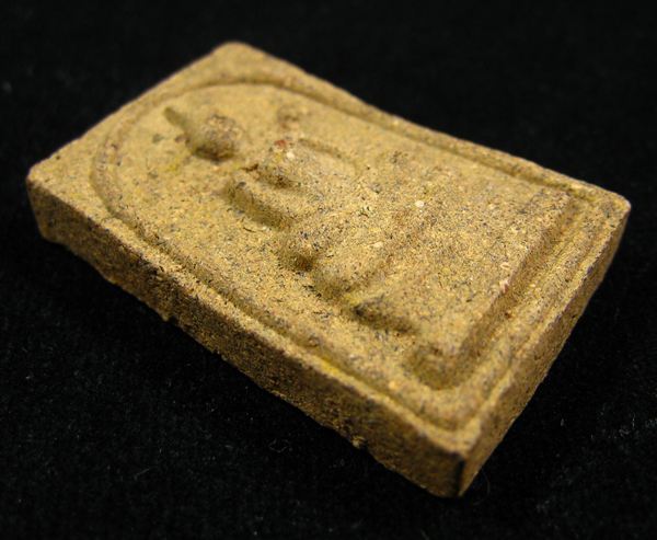พระสมเด็จวัดโนนผึ้ง เนื้อเหลืองแก่ขมิ้น ฝังพลอยเสก 2 เม็ดใหญ่ ปี 2540 (3) - 4