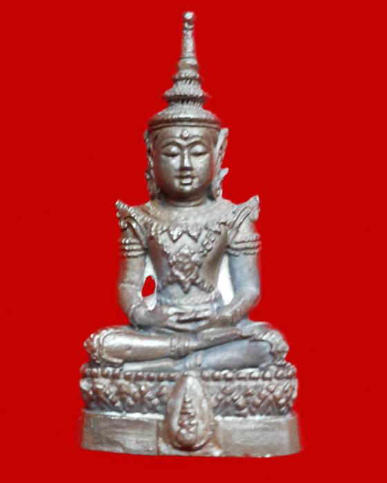พระแก้วมรกต หล่อลอยองค์ รุ่นเทิดพระเกียรติ พระบรมราชจักรีวงศ์ - 1