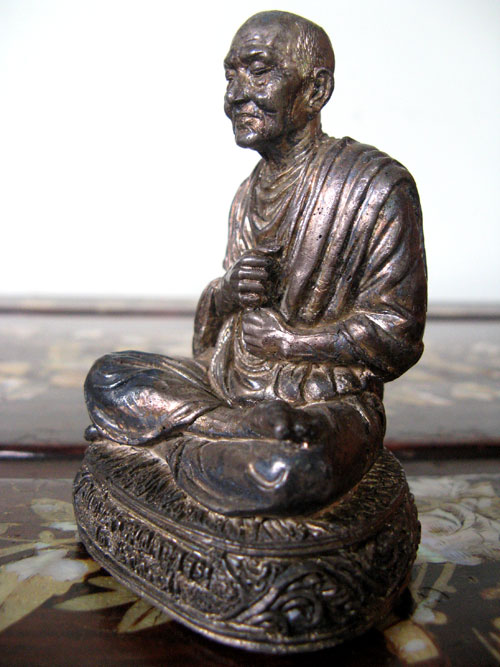 พระบูชาสมเด็จโตฯ วัดระฆัง๑๐๘ปี เนื้อเงิน - 3