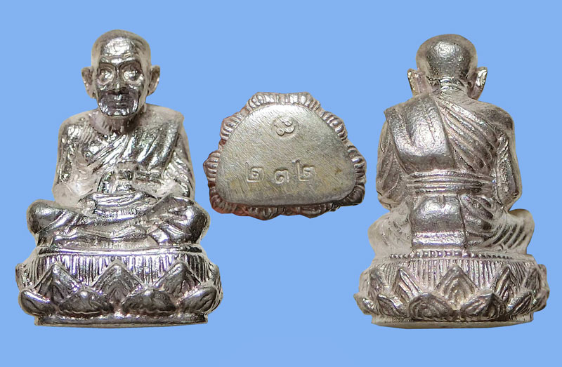 หลวงปู่ทวด รุ่นสร้างมณฑป อาจารย์นอง วัดทรายขาว ปี 2540 เนื้อเงิน+นวะ แจกกรรมการ กล่องเดิม - 2