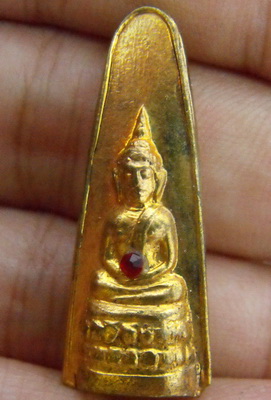 หลวงพ่อพระใส รุ่นสอง ปี2512 พิมพ์เล็บมือนาง - 1
