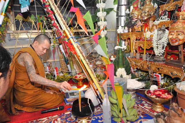 เศียรพ่อแก่ ขนาดบูชา พระอาจารย์พรสิทธิ์ วัดสว่างอารมณ์ เชียงใหม่ - 4