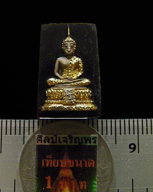 พระแก้วมรกรตลงรักปิดทอง พิมพ์เล็ก หลังยันต์ดวงตรัสรู้ หลวงพ่อเริ่ม วัดบางพระ จ.ชลบุรี หลวงพ่อเริ่ - 3