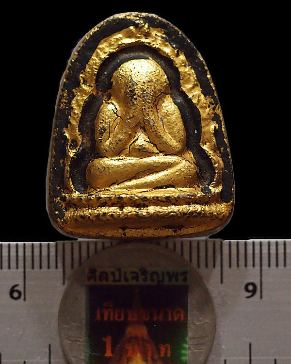 พระปิดตาซุ้มเรือนแก้ว รุ่นแรก เจ้าคุณวิเชียร วัดเครือวัลย์ ชลบุรี ปี 2506 หลังยันต์ ลงรักทอง ผสมผงเก - 3