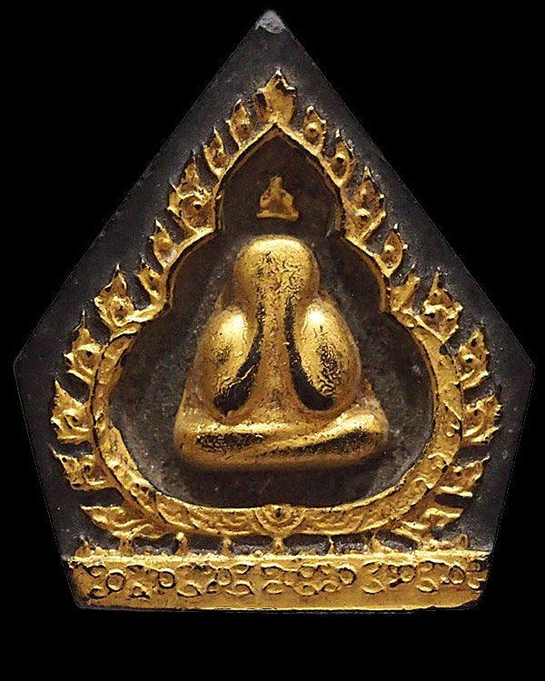 พระปิดตาพิมพ์ห้าเหลี่ยมพิมพ์ใหญ่ เจ้าคุณวิเชียร วัดเครือวัลย์ จ.ชลบุรี ปี 2519 ยากแล้วครับ - 1