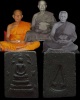 พระสมเด็จ เจ้าคุณเที่ยง วัดระฆังฯ กรุงเทพฯ ปี ๒๕๐๗ สร้างจากเนื้อดินหุ่นหรือดินไทย ที่เหลือจากพิธีการ