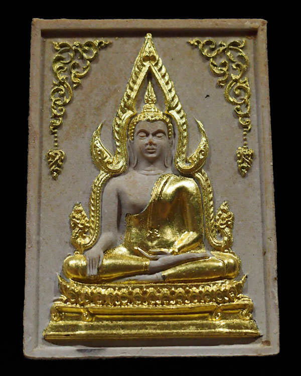 พระพุทธชินราช พิมพ์ใหญ่พิเศษ ลงรักปิดทองกรรมการ โดยหลังโรยพลอยนพเก้า (กล่องเดิมวัด) วัดราชนัดดา กรุ - 1